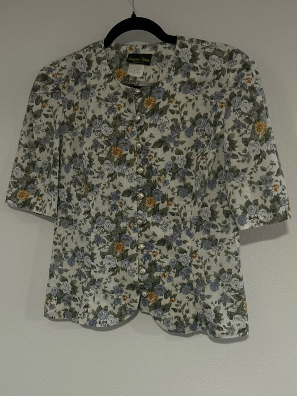 Stuart Alan Vintage Floral Button-Front Blouse